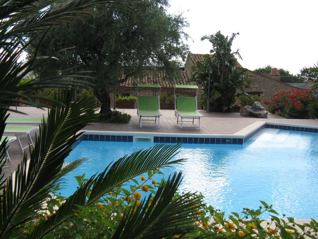 Crapa Licca Villa Ventimiglia di Sicilia Exteriör bild