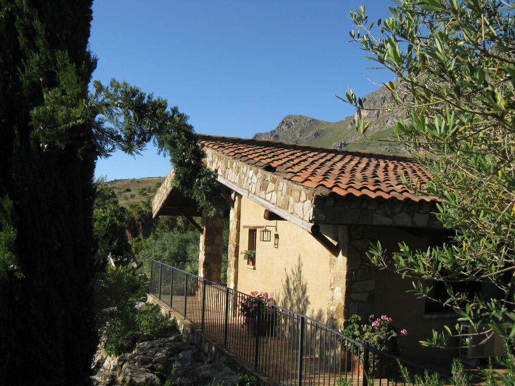 Crapa Licca Villa Ventimiglia di Sicilia Exteriör bild
